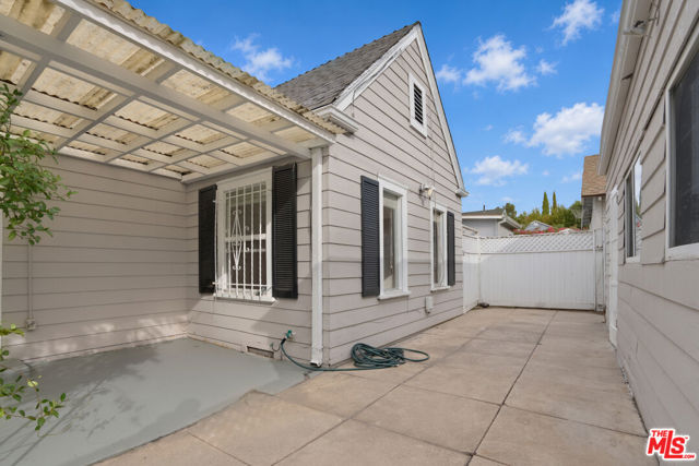 500 North Windsor Boulevard photo 15