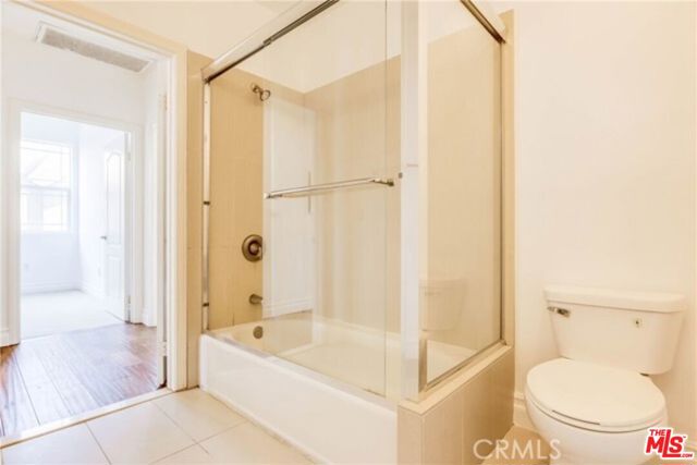 917 S New Hampshire Avenue, Los Angeles CA: https://media.crmls.org/mediaz/05820b8d-c4da-435d-a4b3-721ce7a6171e.jpg