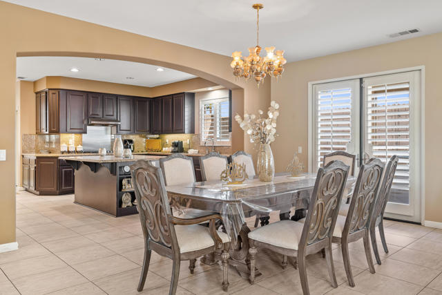 Image 10 of 53 For 82688 Mandrone Drive