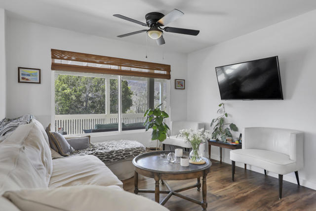 39 Country Club Drive, Palm Desert CA: https://media.crmls.org/mediaz/05826052-a2a3-485a-ad28-6970a53f8bbf.jpg