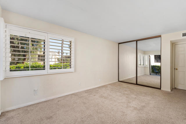 73322 Shadow Mountain Drive, Palm Desert CA: https://media.crmls.org/mediaz/0582640c-fbd5-4dca-96c3-e2801f8a8abf.jpg