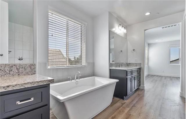 1734 Lester Avenue, Clovis CA: https://media.crmls.org/mediaz/0582b955-e05e-4d60-8a69-ab47ae91c5dd.jpg