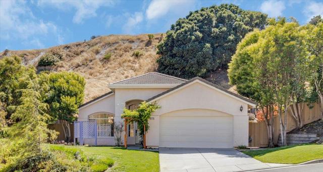 21775 Woodrose Place, Salinas CA: https://media.crmls.org/mediaz/0582dc25-c869-4b1a-a52d-bed02931b8df.jpg