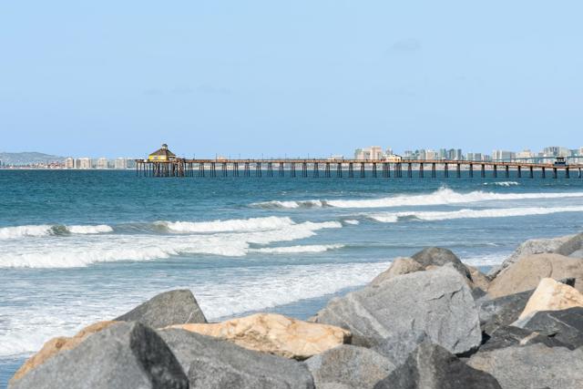 1680 Seacoast Drive, Imperial Beach CA: https://media.crmls.org/mediaz/0582f2ff-5be8-4cce-a851-af36f1e84e9d.jpg