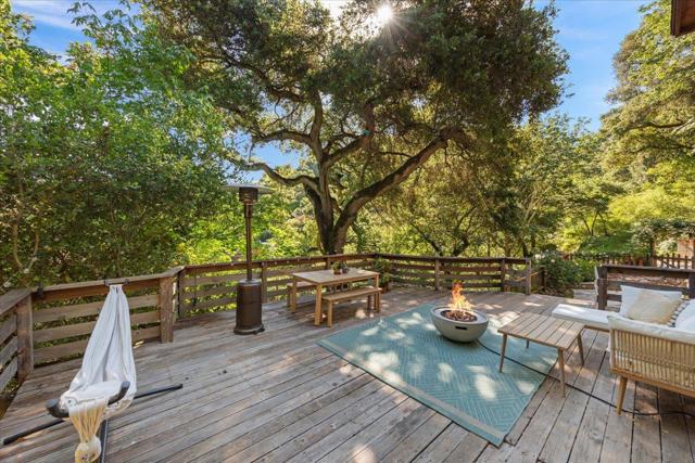 65 Hitchcock, Carmel Valley CA: https://media.crmls.org/mediaz/05848c08-6e93-416e-b073-dd6f761223d0.jpg