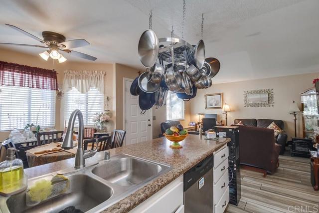 Detail Gallery Image 5 of 36 For 12616 Lakeshore Dr, Lakeside,  CA 92040 - 2 Beds | 2 Baths