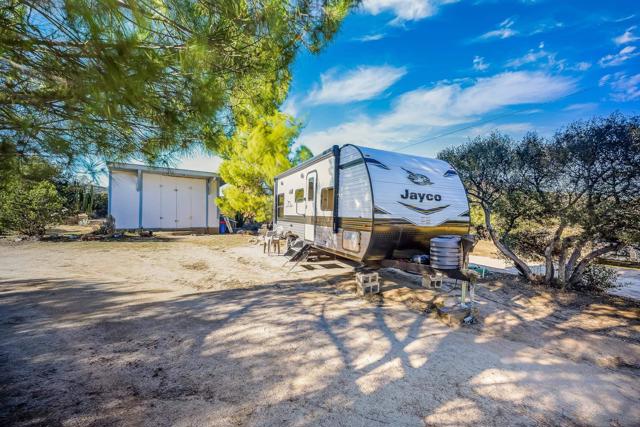 31308 Highway 94, Campo CA: https://media.crmls.org/mediaz/058586c6-995b-4d12-a3dc-bfa0793bbbe8.jpg