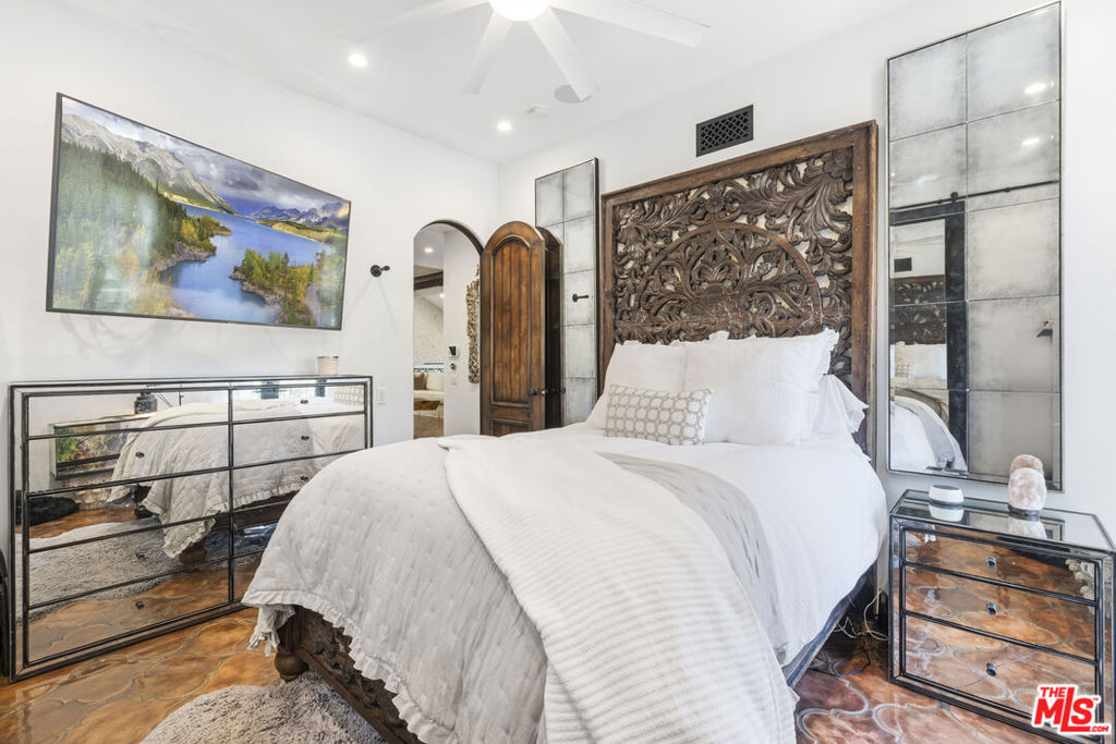 MLS #26861801 image #40
