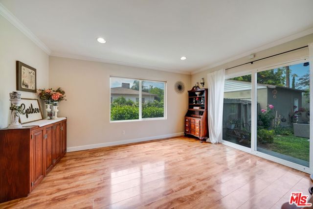 6621 BELLAIRE Avenue photo 7