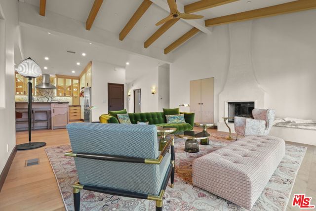 2835 Oak Point Drive, Los Angeles CA: https://media.crmls.org/mediaz/0586f285-8fdb-45b0-9f97-7b923c6614d3.jpg