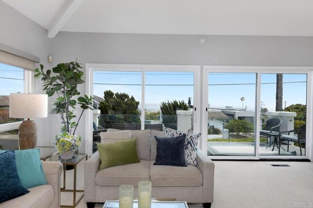 5918 Germaine Lane, La Jolla CA: https://media.crmls.org/mediaz/0587b314-bc66-44ba-89e6-f3d236edd49b.jpg