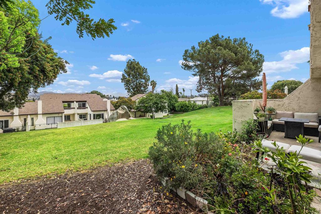 1437 Robin Lane