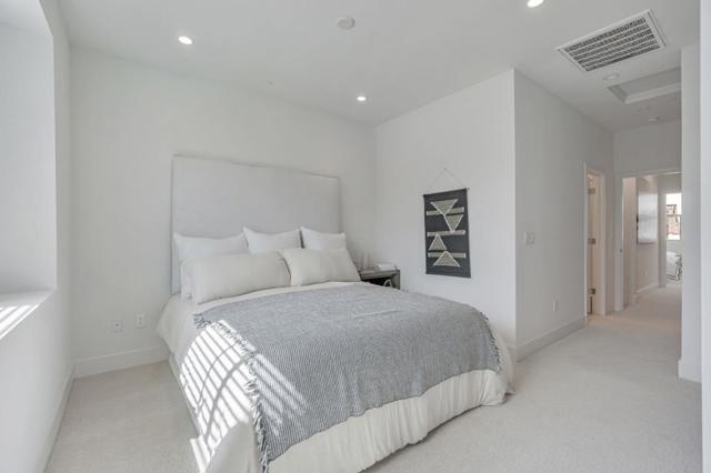 146 Oak Circle, Walnut Creek CA: https://media.crmls.org/mediaz/058814c8-d324-4ece-8e52-b16354855be2.jpg