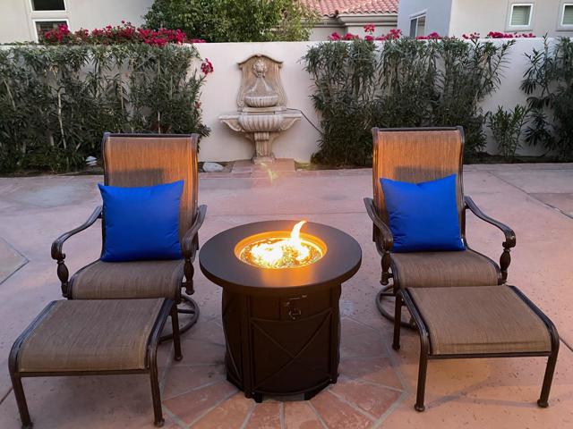 247 Loch Lomond Road, Rancho Mirage CA: https://media.crmls.org/mediaz/058822c9-6721-4203-bccf-73bca2669ea7.jpg
