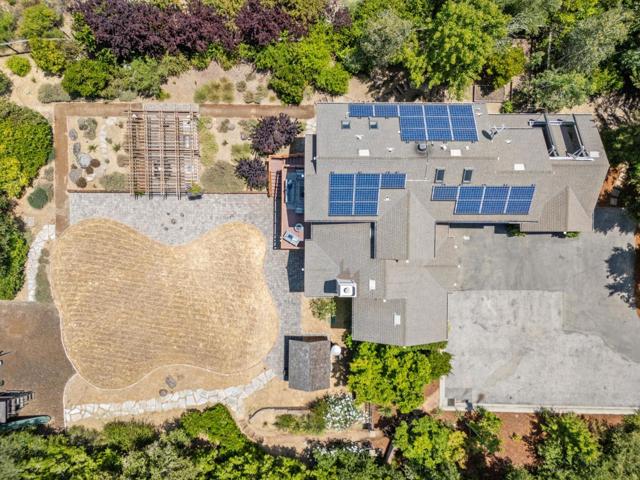 23583 Summit Road, Los Gatos CA: https://media.crmls.org/mediaz/058a1f31-533a-417e-a20c-73724b200a73.jpg