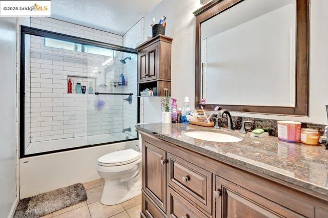 1927 Babbe St, Oakley CA: https://media.crmls.org/mediaz/058abdbe-af29-4ccb-ac01-98cf07cd5c14.jpg