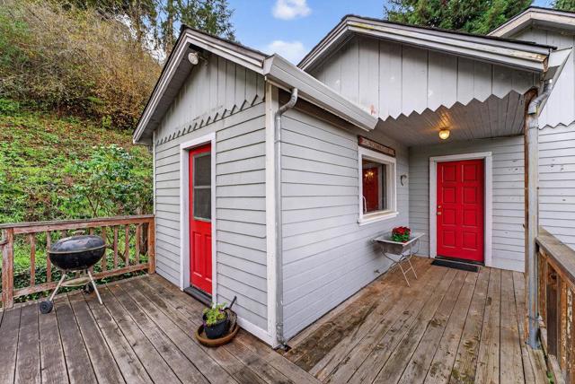 885 Larkin Valley Road, Watsonville CA: https://media.crmls.org/mediaz/058b06fa-c39e-4417-8df8-7421ec808976.jpg