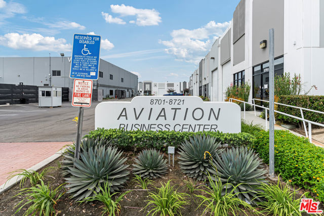 Image 28 of 35 For 8721 Aviation Boulevard