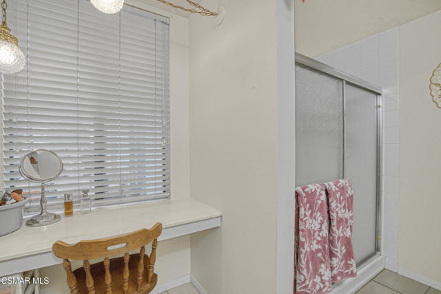 2190 Westshore Lane, Westlake Village CA: https://media.crmls.org/mediaz/058b9215-eb5f-4677-8acf-37959f392953.jpg