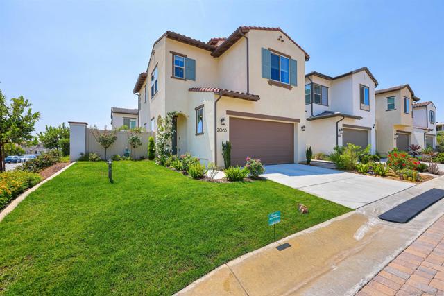 2065 Carol Lee Ln, Escondido CA: https://media.crmls.org/mediaz/058bd6b4-9d03-4be7-9cbb-d30c1aa25f35.jpg