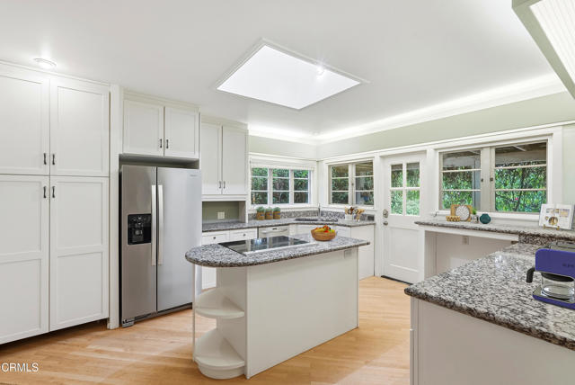 Detail Gallery Image 16 of 71 For 1768 Casa Grande St, Pasadena,  CA 91104 - 3 Beds | 3 Baths