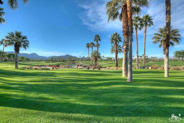 79918 Mission E Drive, La Quinta CA: https://media.crmls.org/mediaz/058fd905-9ef6-412b-bf63-1b07d30f9e47.jpg
