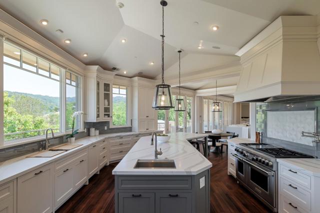 5 Redberry, Portola Valley CA: https://media.crmls.org/mediaz/0590177d-c287-4222-87e5-9fc2d9b4b150.jpg