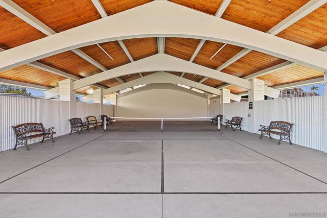 9500 Harritt Rd, Lakeside CA: https://media.crmls.org/mediaz/05901df2-fb3a-4667-9778-72200d710591.jpg