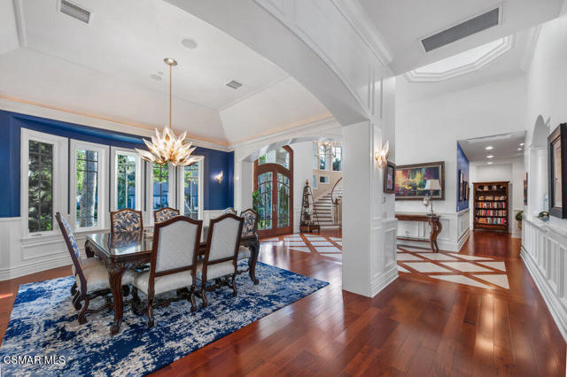 1816 Brittany Park Road, Camarillo CA: https://media.crmls.org/mediaz/05904ec1-f2ae-4957-8e17-53e7e0f2d8e1.jpg