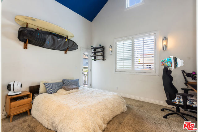 219 2nd Street, Hermosa Beach CA: https://media.crmls.org/mediaz/059137f3-59f8-4424-8131-8cbc709f0495.jpg