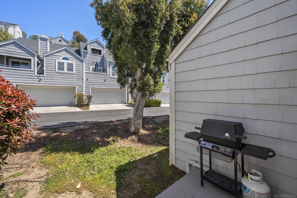 MLS #250031714SD img 21