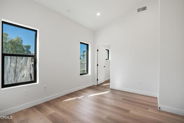 Detail Gallery Image 26 of 32 For 136 N Oakview Dr #101,  Thousand Oaks,  CA 91362 - 2 Beds | 2/1 Baths