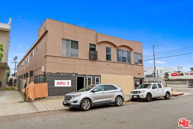 2176 Venice Boulevard, Los Angeles, California 90006, ,Multi-Family,For Sale,Venice,24364967