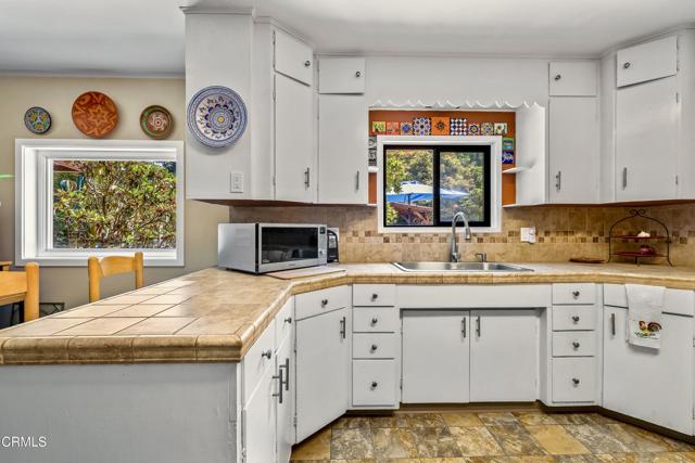 Detail Gallery Image 12 of 32 For 18841 Lahmon Ln, Fort Bragg,  CA 95437 - 3 Beds | 2 Baths