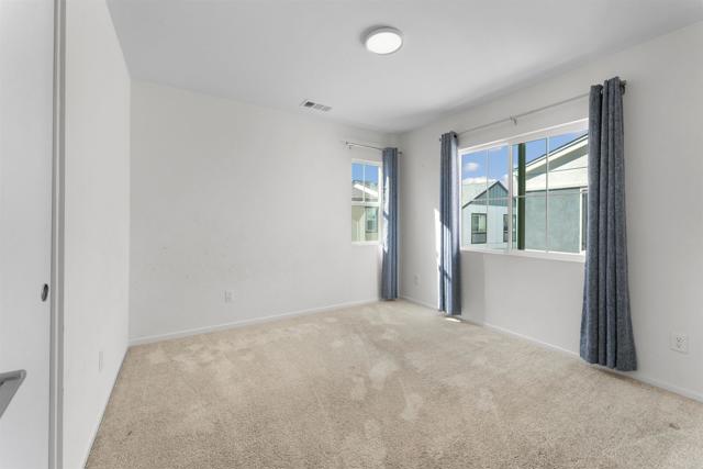 Detail Gallery Image 26 of 39 For 212 Perennial Pl, Fallbrook,  CA 92028 - 3 Beds | 2/1 Baths