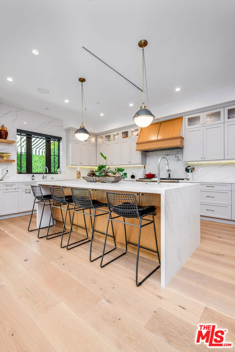 4365 Kraft Avenue, Studio City CA: https://media.crmls.org/mediaz/0596a427-00a5-4c7f-924a-b8cfebe02d1d.jpg