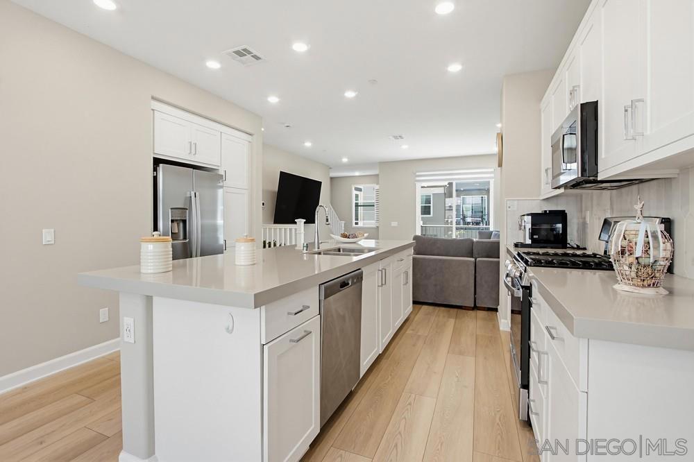 1225 Sunrise View - photo 14