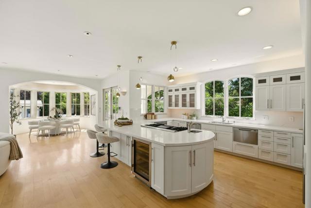 842 Boyce Avenue, Palo Alto CA: https://media.crmls.org/mediaz/059799c8-357e-4c78-b991-83fa84988683.jpg