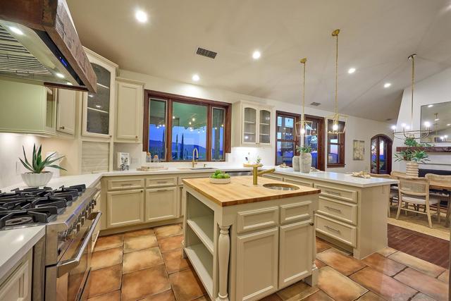 38408 Mesa Rd, Temecula CA: https://media.crmls.org/mediaz/059823b1-9958-4e03-a184-039ad9a98326.jpg