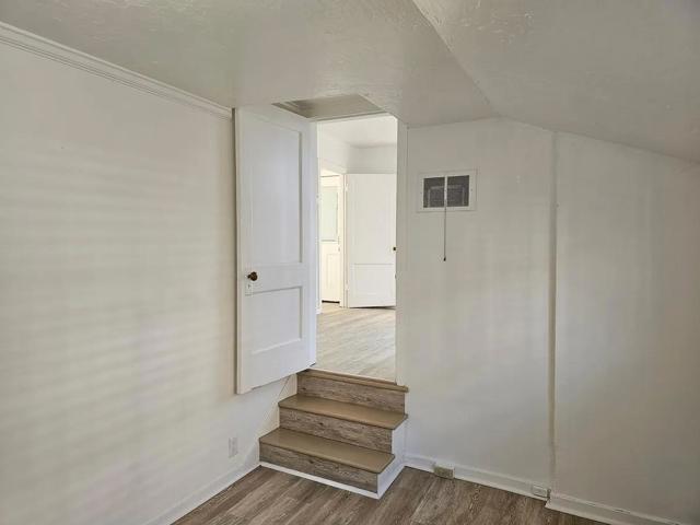 106 Saxon Avenue, Capitola CA: https://media.crmls.org/mediaz/05993332-4479-4a50-8fd4-cd01a1907d32.jpg