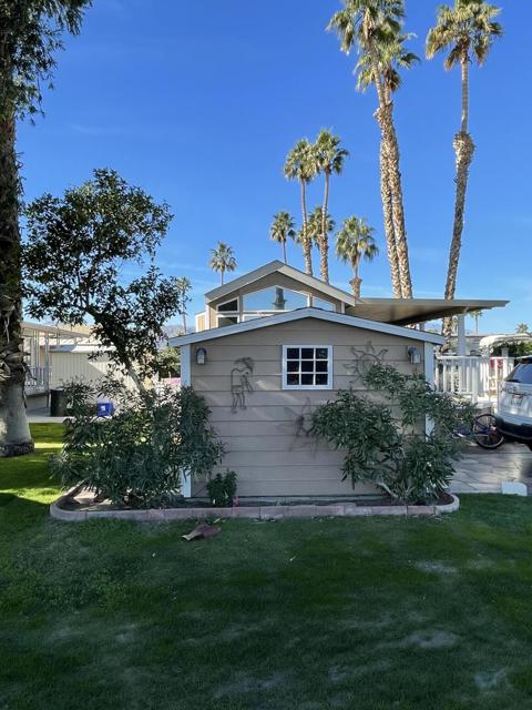 81620 Avenue 49, Indio CA: https://media.crmls.org/mediaz/05999856-e024-43ce-8ad6-6c1b89c02d7f.jpg