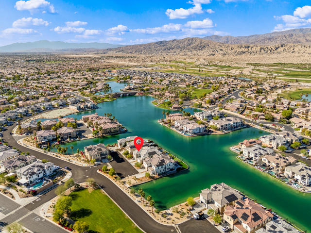 43240 Pietra Court, Indio CA: https://media.crmls.org/mediaz/0599d0a8-e7e6-4b44-871a-308a1a049234.jpg