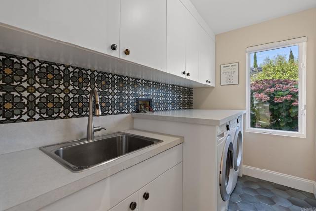 Detail Gallery Image 39 of 46 For 7327 El Fuerte St, Carlsbad,  CA 92009 - 5 Beds | 4/1 Baths
