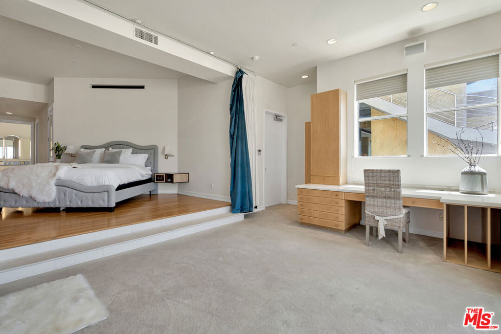 MLS #26944775 image #21