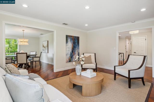 561 Morecroft Road, Lafayette CA: https://media.crmls.org/mediaz/059bd361-ef2a-4c7f-a026-cbe89dda9346.jpg