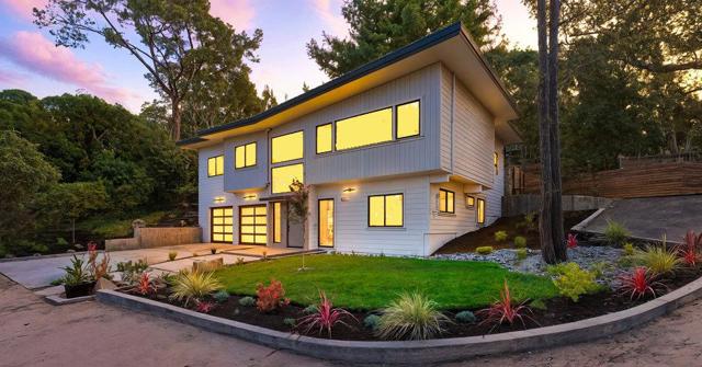 633 Manzanita Avenue, Corte Madera CA: https://media.crmls.org/mediaz/059c3c06-142d-4fbc-86b5-226db3e970bc.jpg