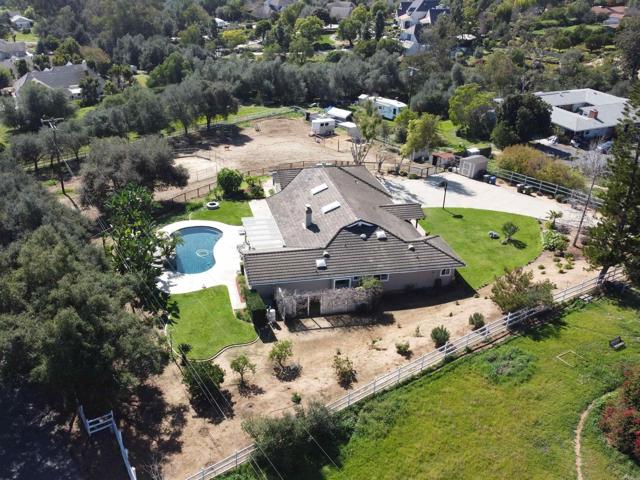 Detail Gallery Image 48 of 54 For 2092 Tudor Ln, Fallbrook,  CA 92028 - 4 Beds | 3/1 Baths