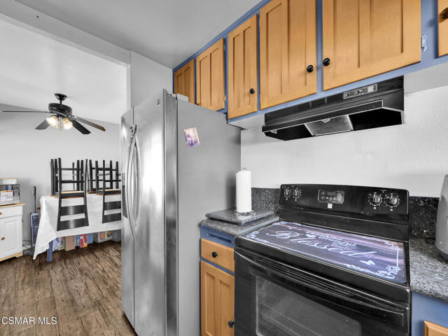 91 Cabrillo Court, Santa Paula CA: https://media.crmls.org/mediaz/059cba1b-ca74-487b-867d-5311c69a02b4.jpg