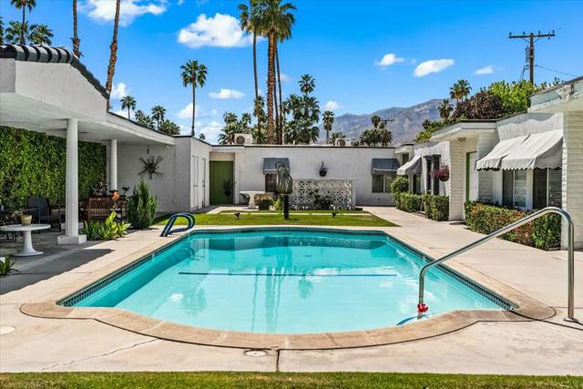 1595 S Indian Trail, Palm Springs CA: https://media.crmls.org/mediaz/059cee0a-37d3-4414-8c2d-ac5b5678fdea.jpg