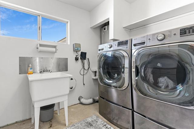 1426 Morenci St, San Diego CA: https://media.crmls.org/mediaz/059d0b1c-81f2-4df2-a1a9-fc5c44a8afde.jpg